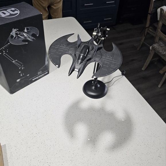 Batwing Posable Lamp DC Comics Batman 1989 Style In Box - Picture 5 of 16